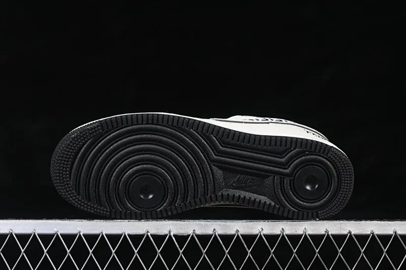 All categories Nk Air Force 1 Air Force series Nk Air Force 1 Low Air Force low-top Nike Air Force 1'07 Low Fendi joint cream ink pattern Air Force 1 low-top casual sneakers XY9025-020